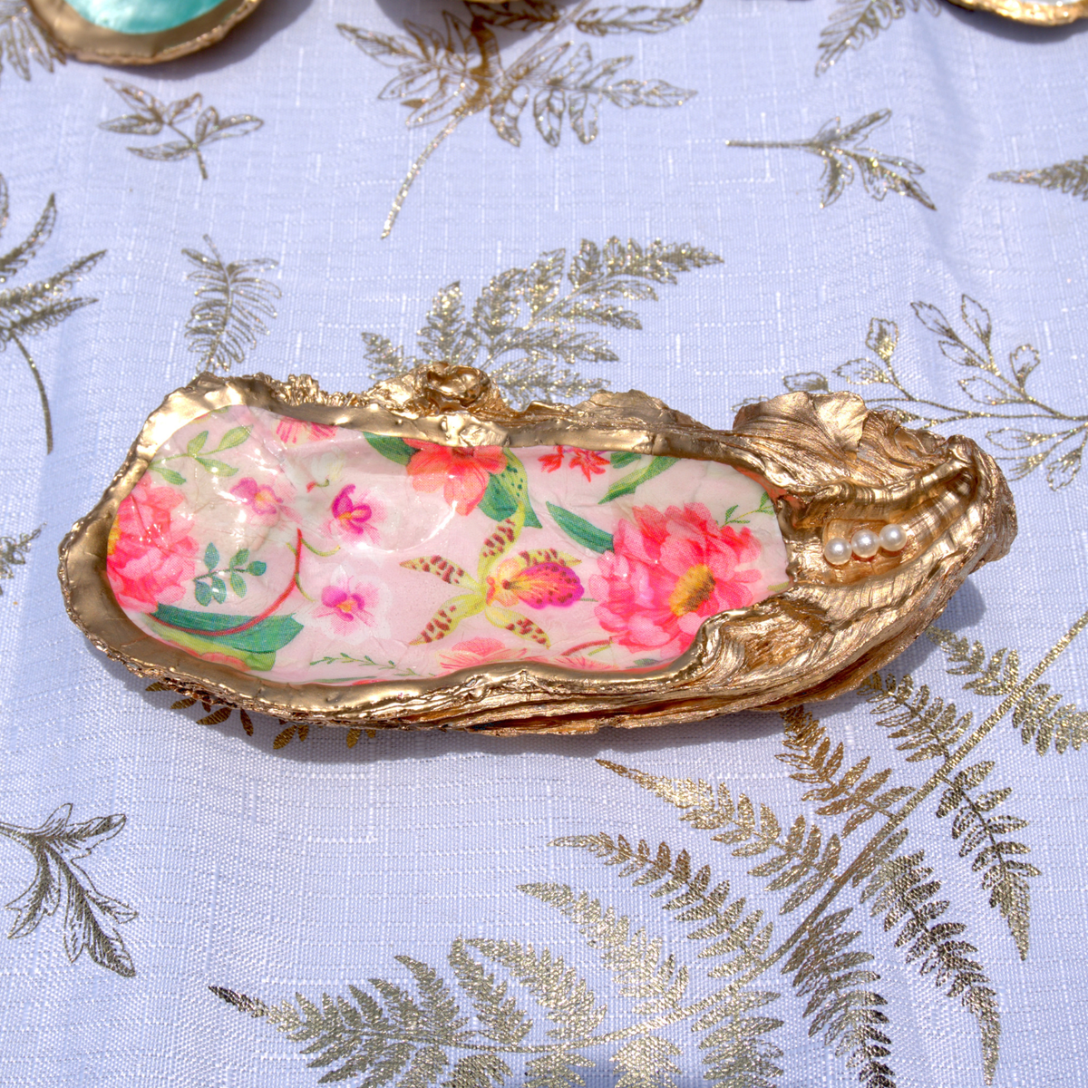Botanical Pearl Oyster Dish