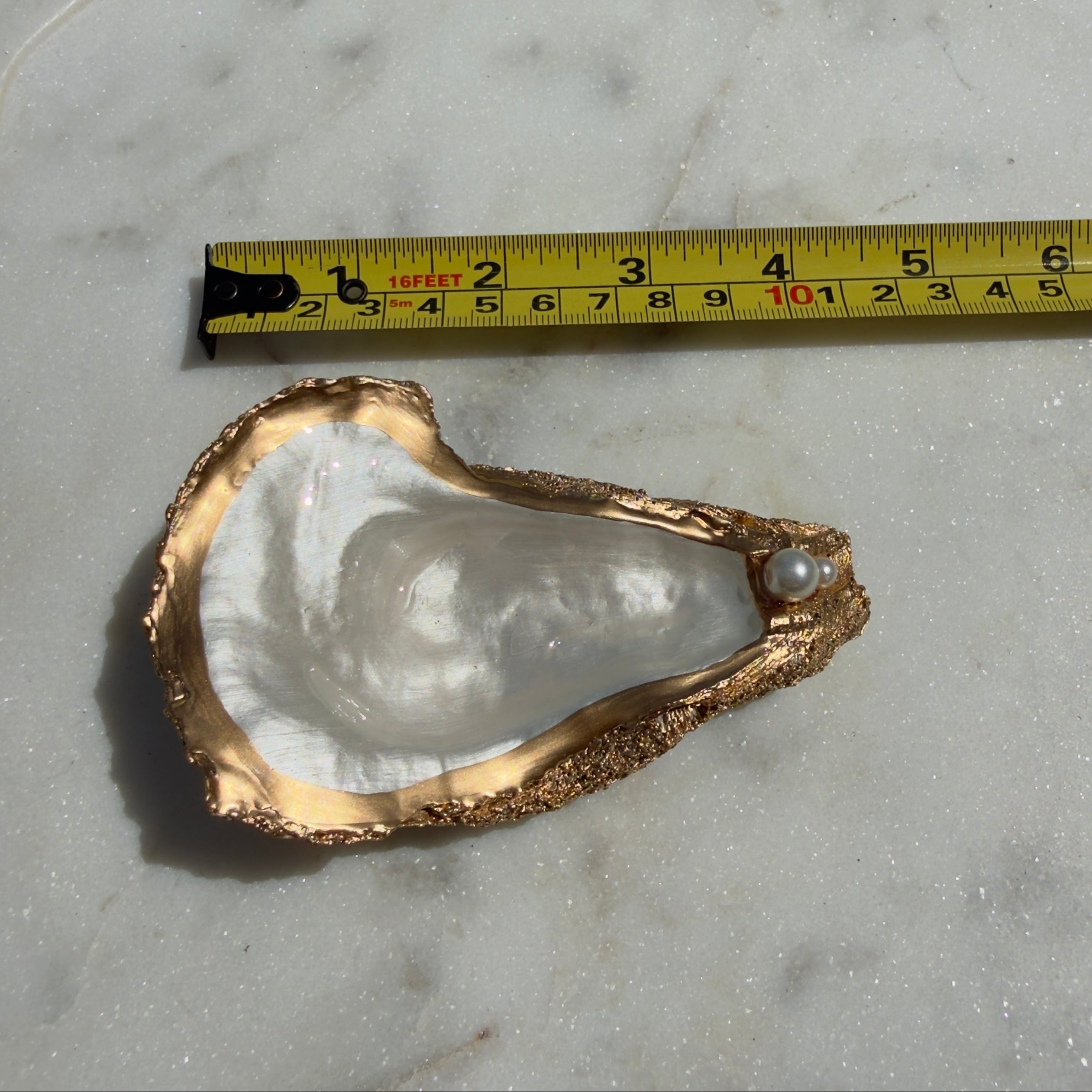Pearlescent White Oyster Dish