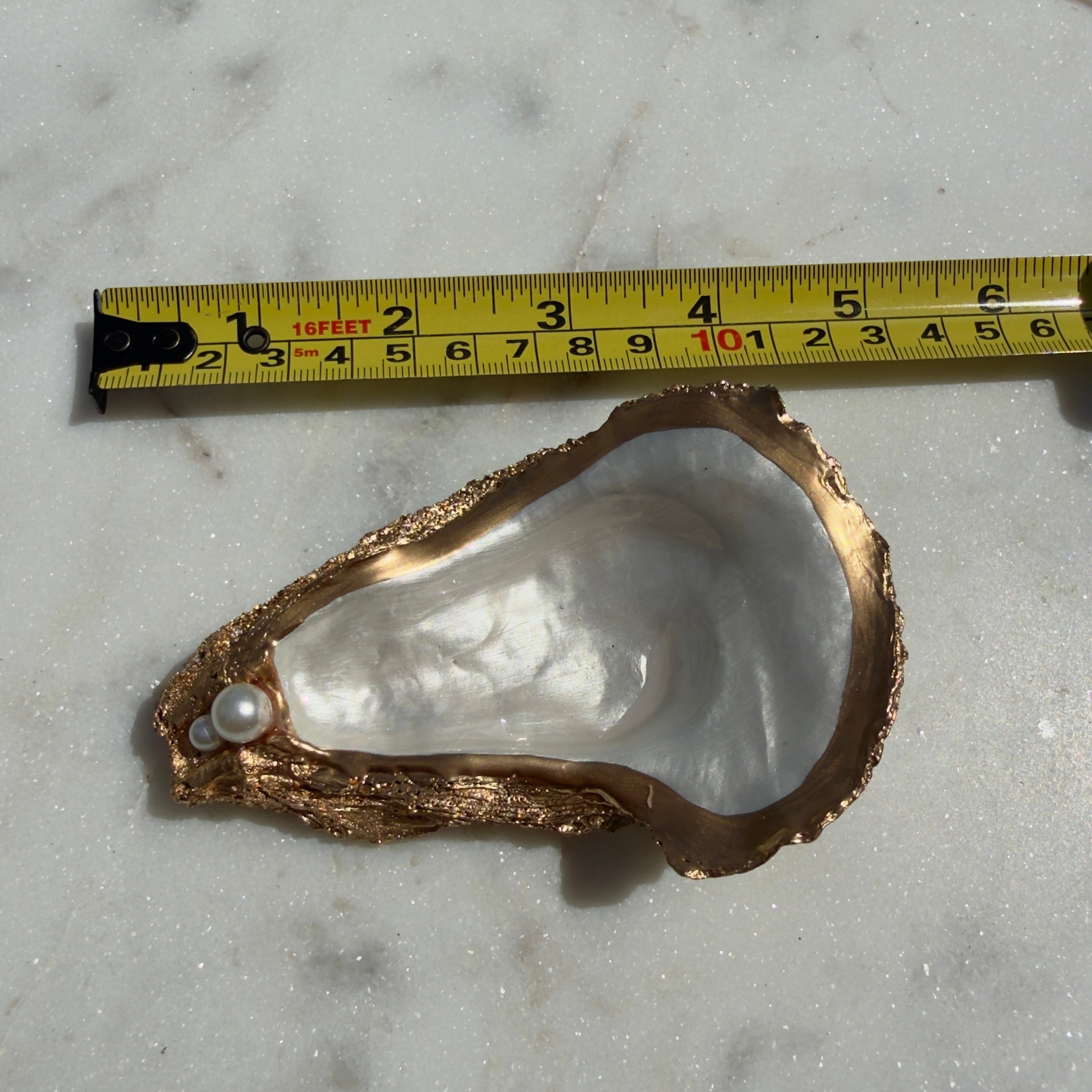 Pearlescent White Oyster Dish
